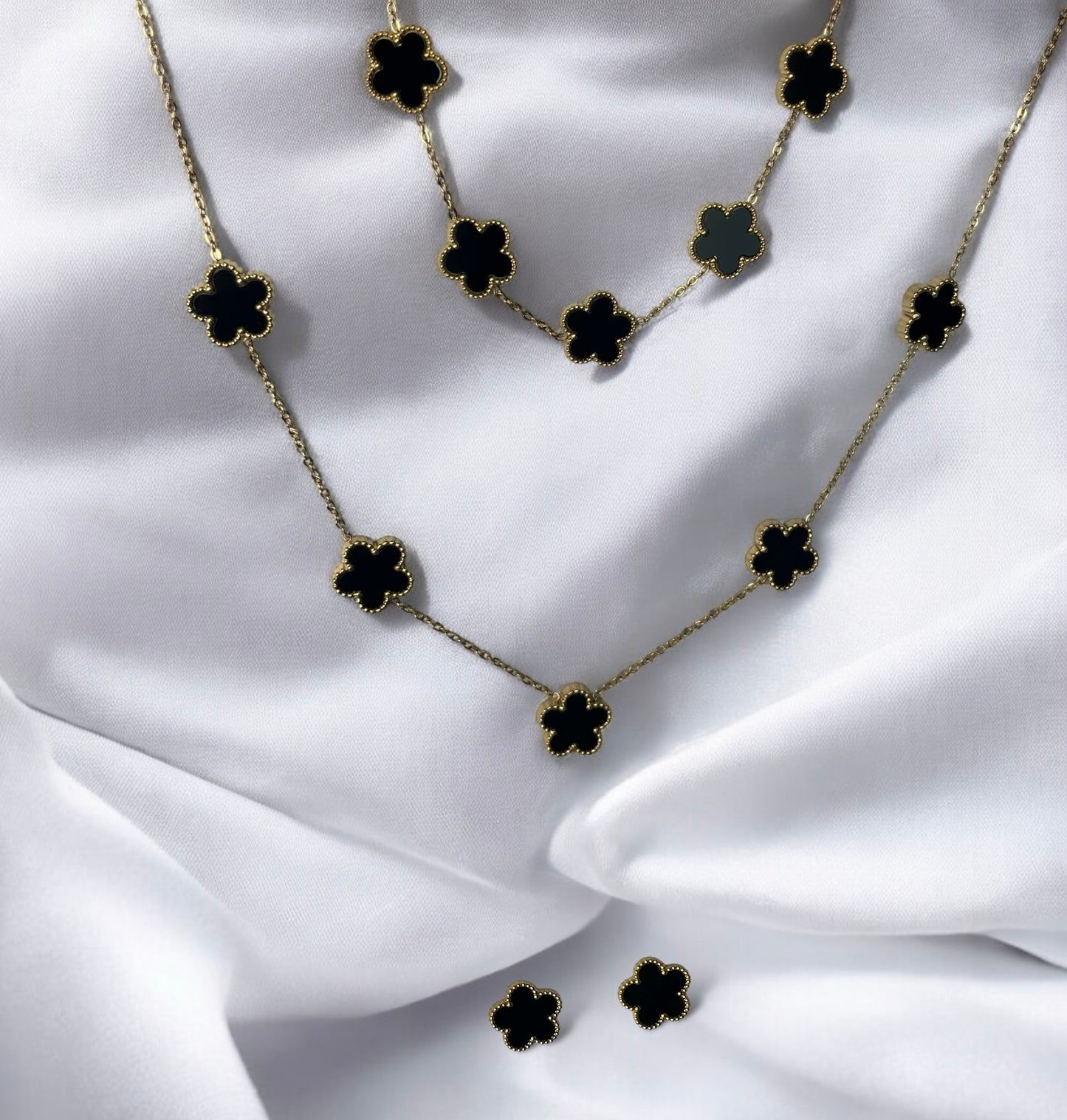 (Black) Al-hambra Set - Necklace, earrings and bracelet